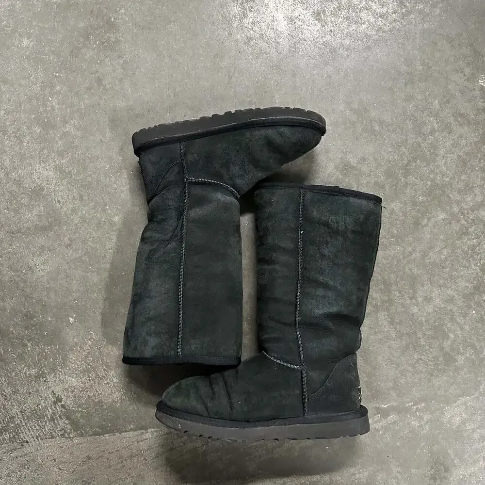 UGG australia classic